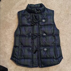 Brooks Brothers plaid puffer vest with zipper, snaps and 3 toggle closures.
